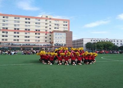 四川省经济管理学校学生表演