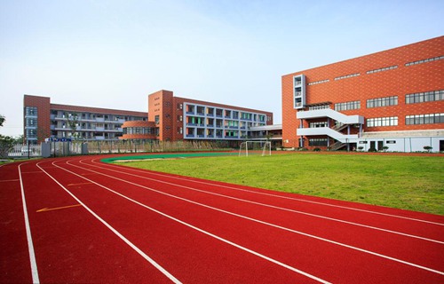成都高铁学校2022年详情介绍