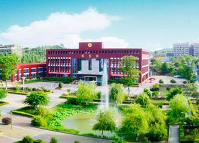 乐山市商务技工学校校园风景