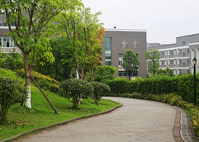 高县符江职高校园一角