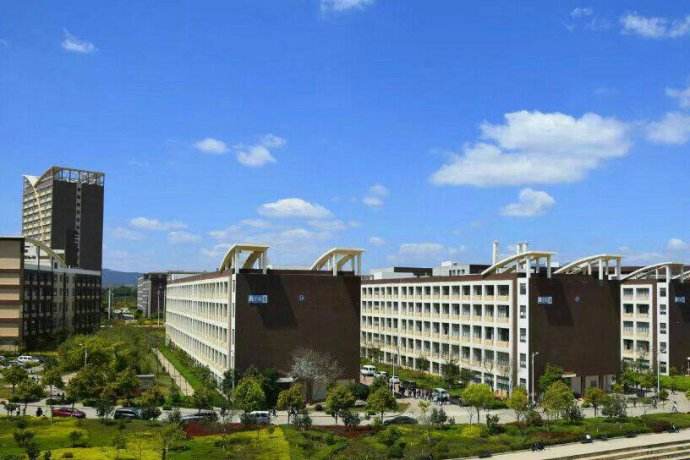 孝泉师范学校2020年有哪些报读条件呢？