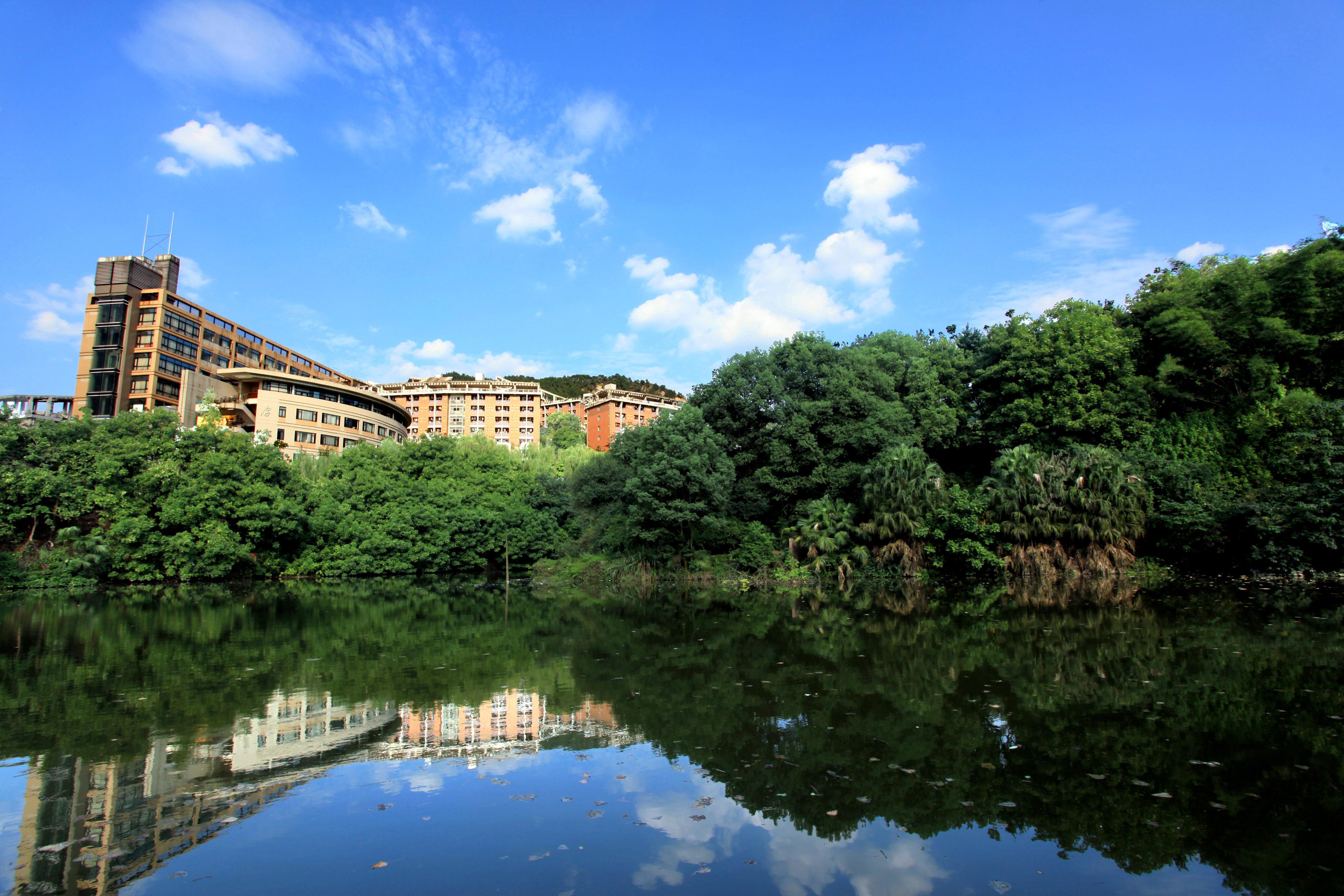 2020年广元市旺苍县技工学校各专业学费收费标准