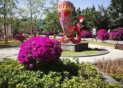 内江市第六职业中学校园景色