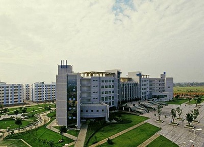 仪陇县翔宇科技职业学校教学楼远景