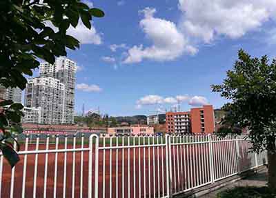 四川省电子商务学校小运动场