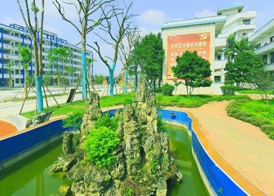 四川省江安县职业技术学校校园一景