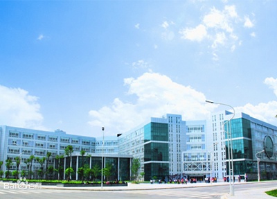 成都神力工程机械培训学校校园风景