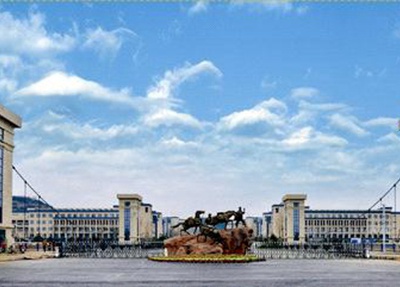夹江县云吟职业高级中学学校大门