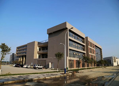 仪陇县翔宇科技职业学校校区教学楼