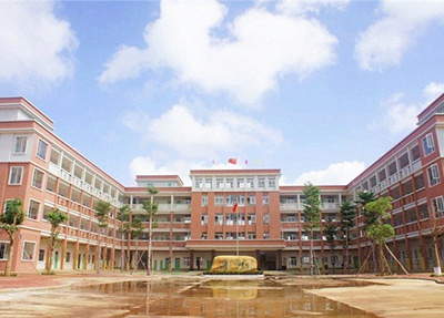 绵阳理工学校学校教学楼