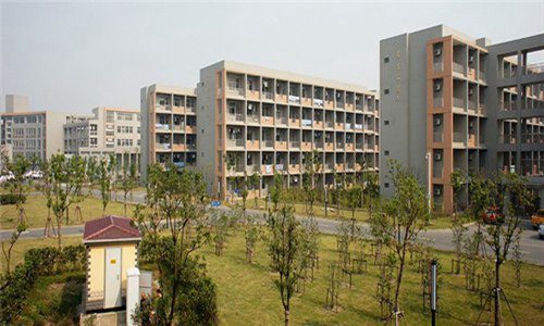 广元职工医学院
