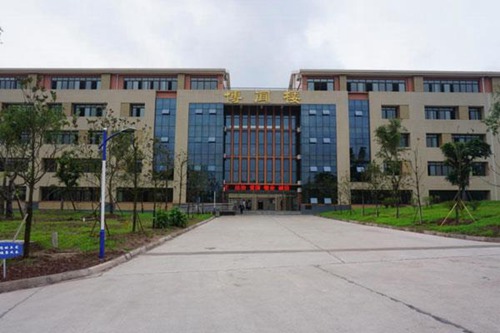绵阳灵通电气技工学校2022年学费多少？贵吗？