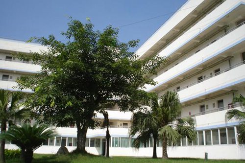 泸州市鹏程中等职业学校2022年报名一年多少学费