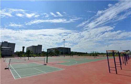 南充市技工学校2022年学费多少钱一年