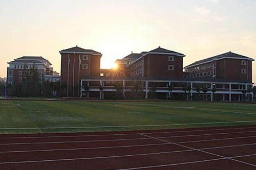 南充信息工程职业学校2022年学费多少