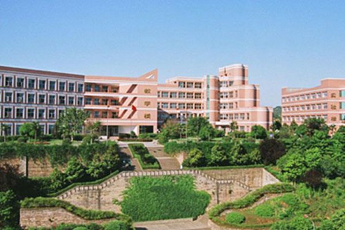 内江技工学校2022年学费多少？贵吗？