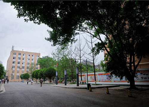 石家庄东华铁路学校2023年春季新生开学
