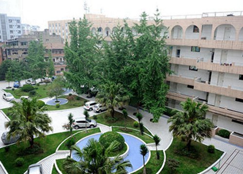 石家庄东华铁路学校高铁乘务专业好不好?怎么样?