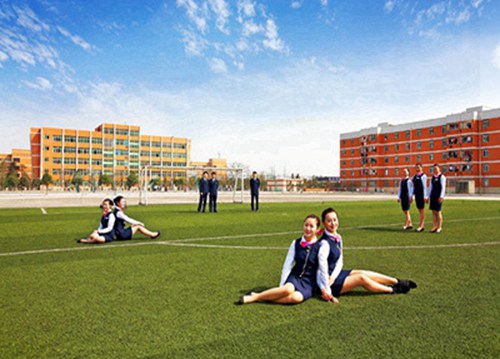 女生初中毕业学幼师哪个学校好？