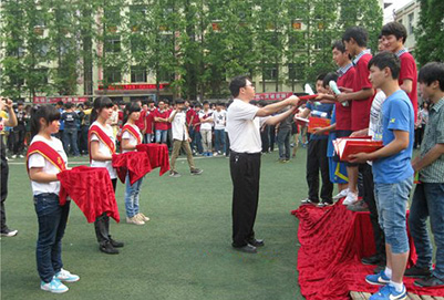 资阳市技工学校
