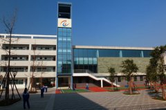 成都市成飞中学详细介绍「图文」