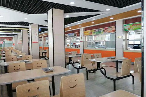 张家口航空供销中专学校民航运输专科就业前景