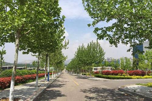 潇湘职业学院五年制大专有高铁乘务专业吗