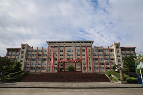 湖南省岳阳市第一职业中等专业学校药剂专业怎样