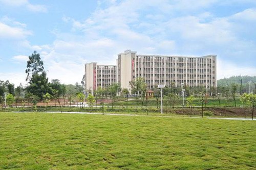 承德北辰中专学校航空空乘有航空航空维修专业吗