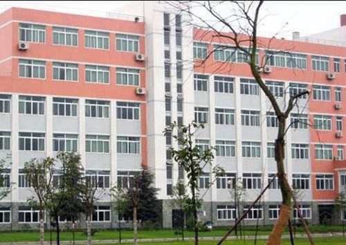 郴州高铁铁路学校2022高铁招生简章