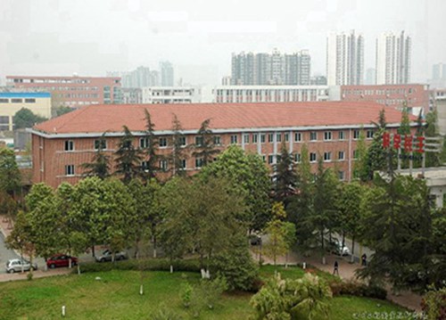 石家庄东华铁路学校2023年春季班怎样报名？