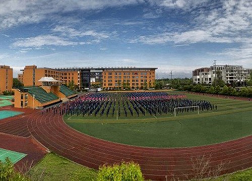 石家庄农业学校位置在哪？