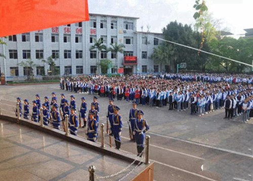 金秋十月，一起来石家庄东华铁路学校赏美景吧!